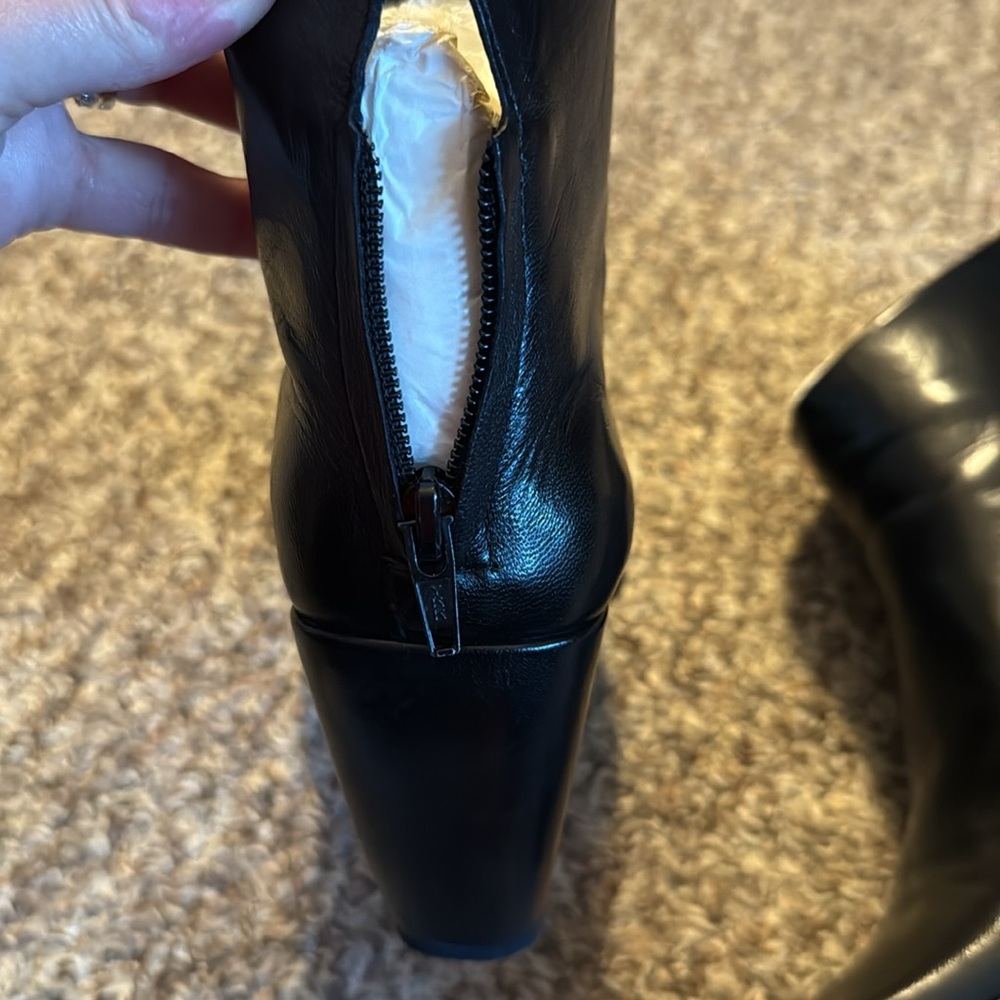 Enzo Angiolini black booties - Picture 5 of 5